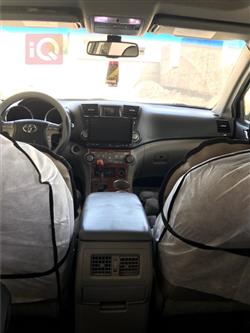 تۆیۆتا هایلاندەر